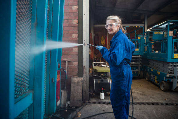 Best Garage Pressure Washing  in Tusculum, TN